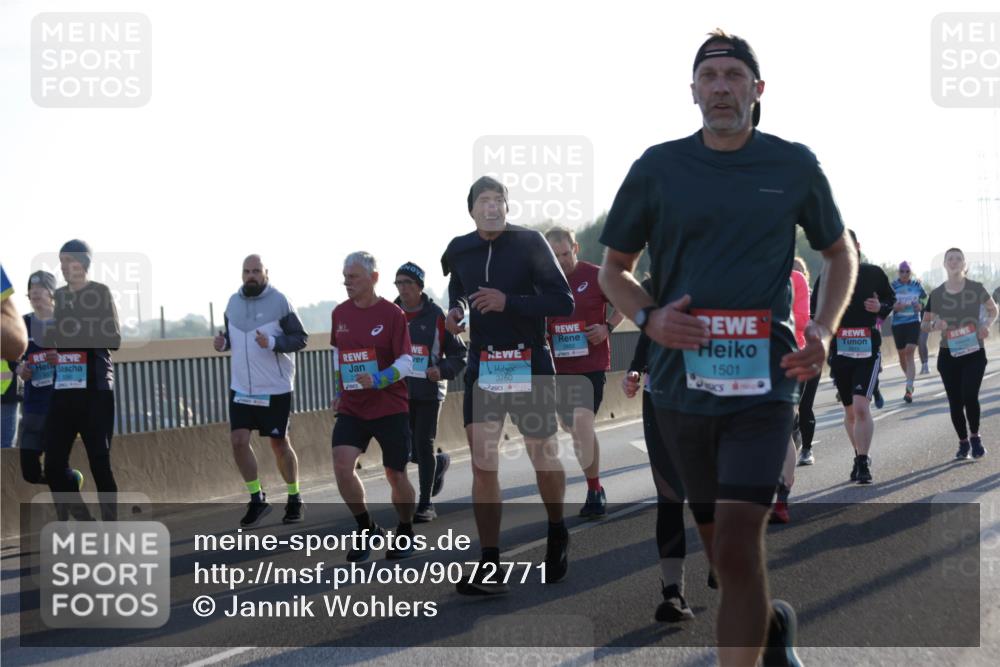 03.10.2025 - Köhlbrandbrückenlauf Jannik Wohlers http://msf.ph/oto/9072771 03.10.2025 09:18:17 Position 3 3750, 1501 meine-sportfotos.de