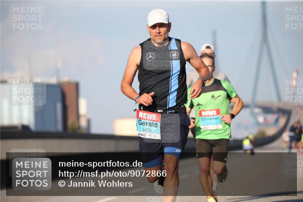03.10.2025 - Köhlbrandbrückenlauf Jannik Wohlers http://msf.ph/oto/9072866 03.10.2025 09:38:42 Position 3 3463, 2702 meine-sportfotos.de