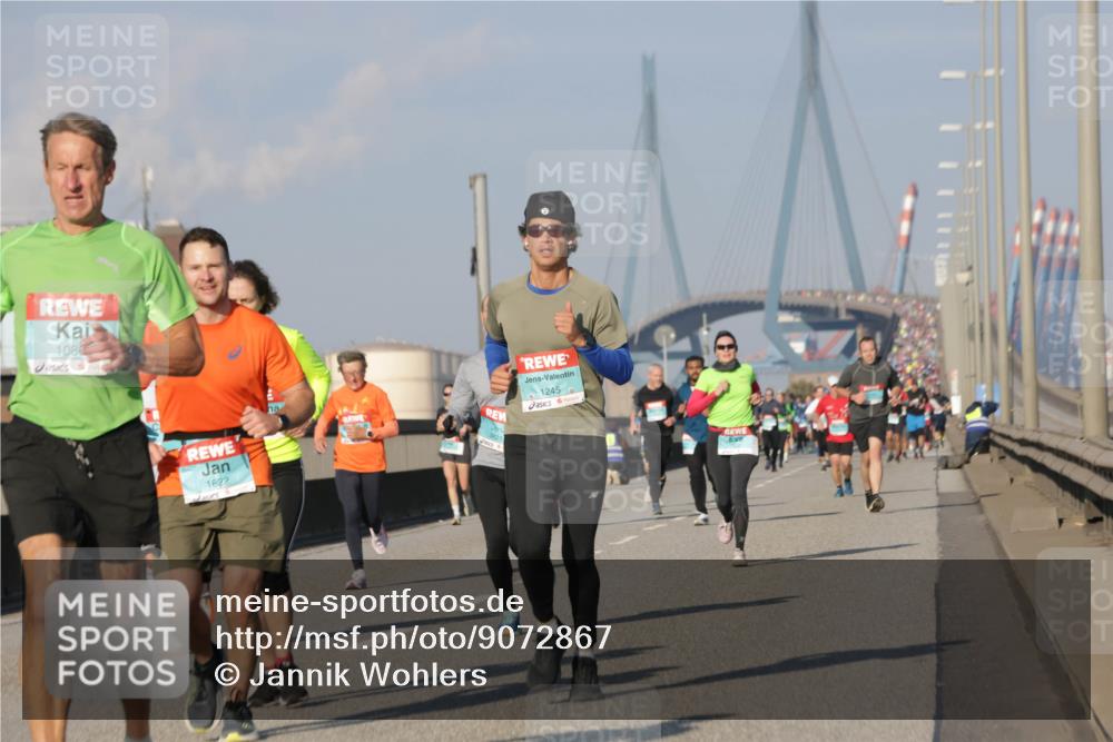 03.10.2025 - Köhlbrandbrückenlauf Jannik Wohlers http://msf.ph/oto/9072867 03.10.2025 09:50:16 Position 3 1086, 1245, 1622 meine-sportfotos.de