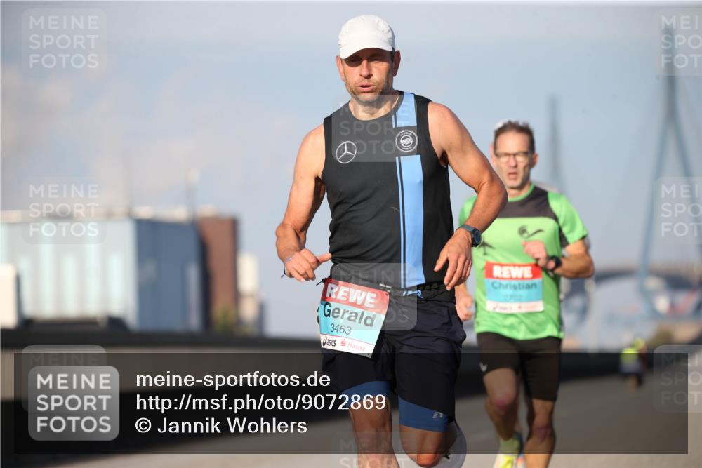03.10.2025 - Köhlbrandbrückenlauf Jannik Wohlers http://msf.ph/oto/9072869 03.10.2025 09:38:43 Position 3 3463 meine-sportfotos.de