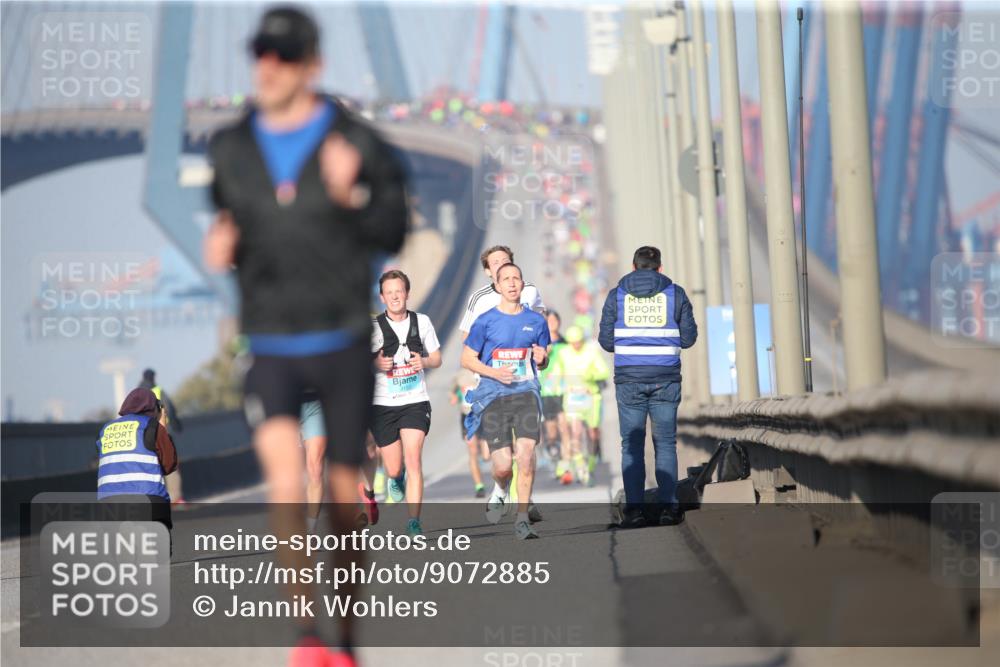 03.10.2025 - Köhlbrandbrückenlauf Jannik Wohlers http://msf.ph/oto/9072885 03.10.2025 09:38:58 Position 3  meine-sportfotos.de