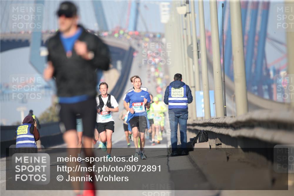 03.10.2025 - Köhlbrandbrückenlauf Jannik Wohlers http://msf.ph/oto/9072891 03.10.2025 09:38:58 Position 3  meine-sportfotos.de