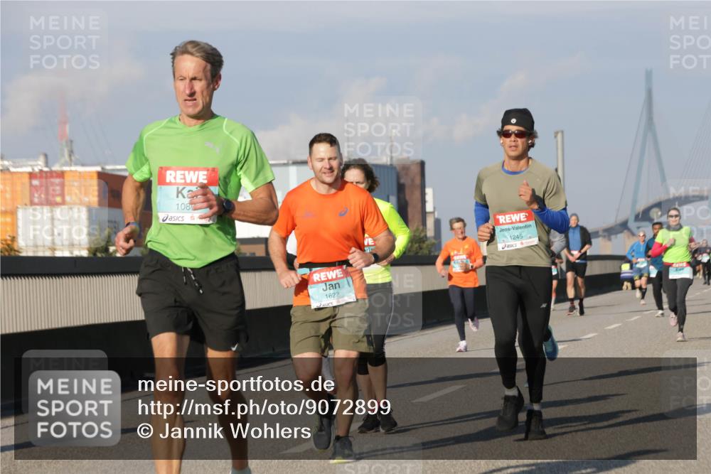 03.10.2025 - Köhlbrandbrückenlauf Jannik Wohlers http://msf.ph/oto/9072899 03.10.2025 09:50:17 Position 3 1080, 1622, 1245 meine-sportfotos.de