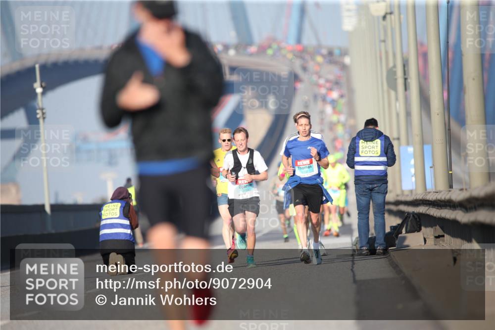 03.10.2025 - Köhlbrandbrückenlauf Jannik Wohlers http://msf.ph/oto/9072904 03.10.2025 09:38:59 Position 3 3153, 1032 meine-sportfotos.de