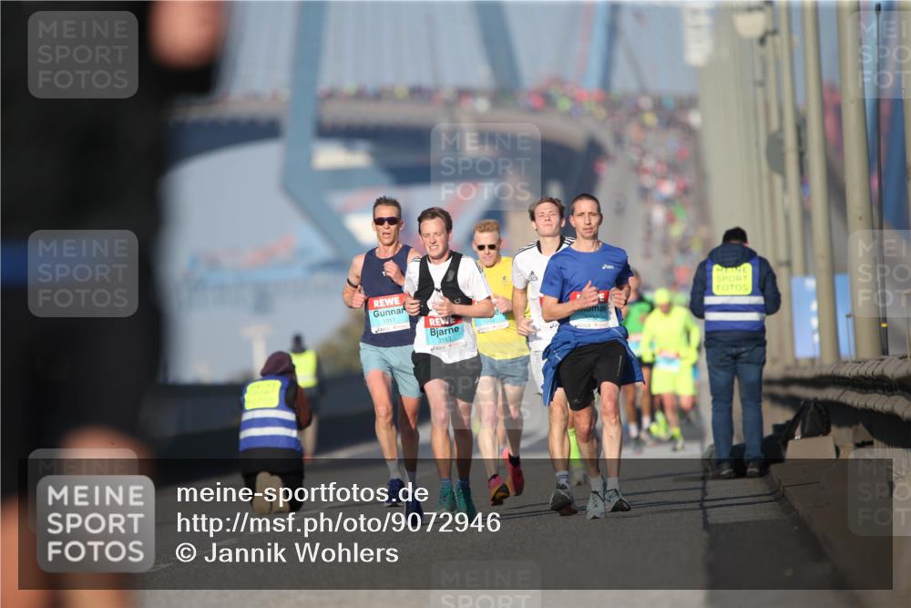 03.10.2025 - Köhlbrandbrückenlauf Jannik Wohlers http://msf.ph/oto/9072946 03.10.2025 09:39:03 Position 3 1017, 3153 meine-sportfotos.de