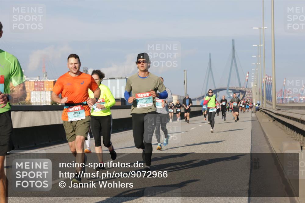 03.10.2025 - Köhlbrandbrückenlauf Jannik Wohlers http://msf.ph/oto/9072966 03.10.2025 09:50:19 Position 3 1622, 1245 meine-sportfotos.de