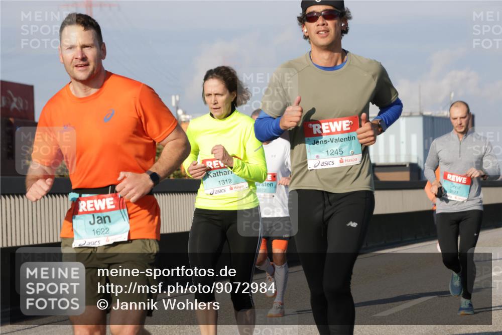 03.10.2025 - Köhlbrandbrückenlauf Jannik Wohlers http://msf.ph/oto/9072984 03.10.2025 09:50:20 Position 3 1622, 1312, 2672, 1245, 3821 meine-sportfotos.de