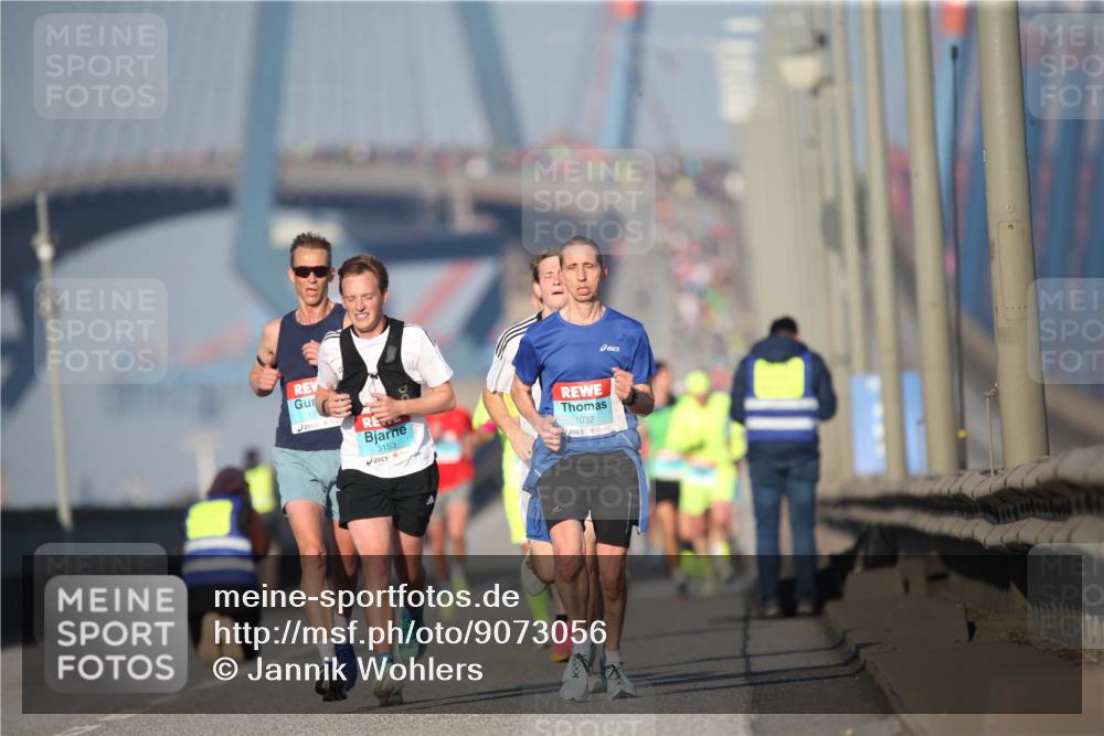 03.10.2025 - Köhlbrandbrückenlauf Jannik Wohlers http://msf.ph/oto/9073056 03.10.2025 09:39:06 Position 3 3153, 1032 meine-sportfotos.de