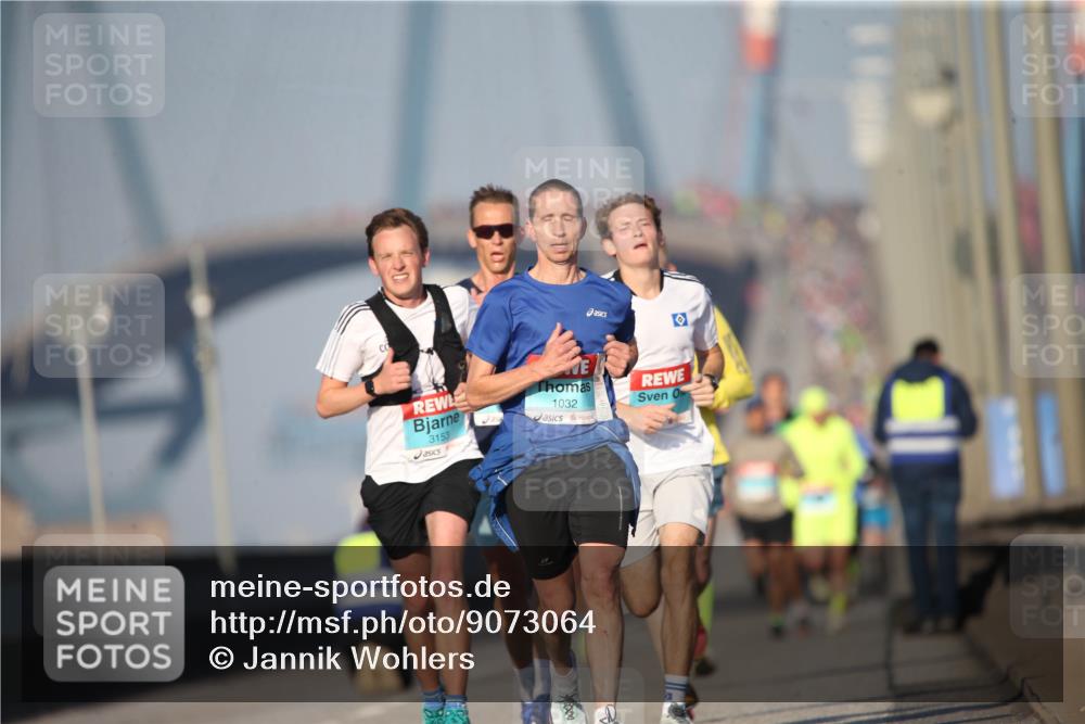 03.10.2025 - Köhlbrandbrückenlauf Jannik Wohlers http://msf.ph/oto/9073064 03.10.2025 09:39:10 Position 3 3153, 1032 meine-sportfotos.de