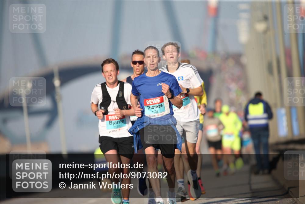 03.10.2025 - Köhlbrandbrückenlauf Jannik Wohlers http://msf.ph/oto/9073082 03.10.2025 09:39:10 Position 3 3153, 1032 meine-sportfotos.de
