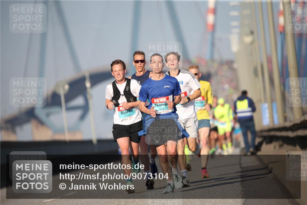03.10.2025 - Köhlbrandbrückenlauf Jannik Wohlers http://msf.ph/oto/9073104 03.10.2025 09:39:11 Position 3 3153, 1032 meine-sportfotos.de