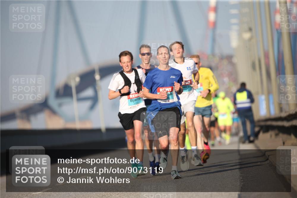 03.10.2025 - Köhlbrandbrückenlauf Jannik Wohlers http://msf.ph/oto/9073119 03.10.2025 09:39:11 Position 3  meine-sportfotos.de