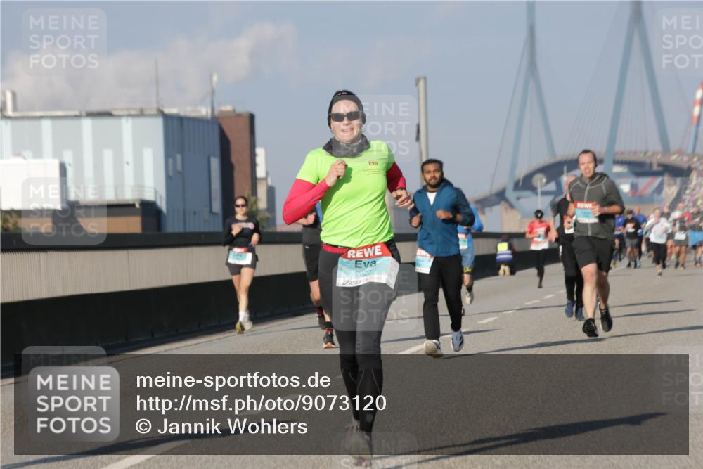 03.10.2025 - Köhlbrandbrückenlauf Jannik Wohlers http://msf.ph/oto/9073120 03.10.2025 09:50:23 Position 3 2822 meine-sportfotos.de