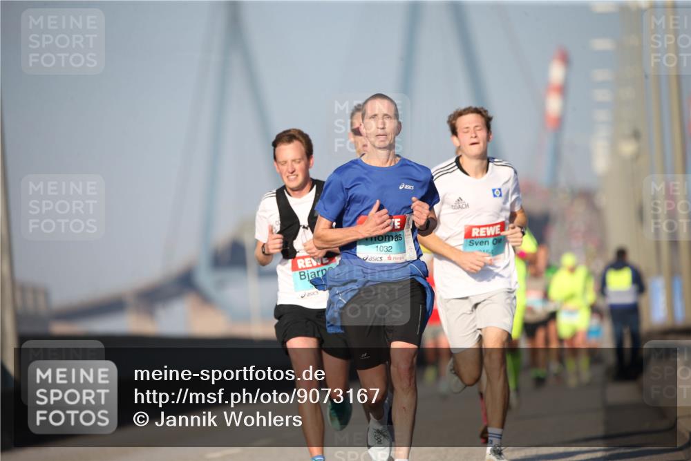 03.10.2025 - Köhlbrandbrückenlauf Jannik Wohlers http://msf.ph/oto/9073167 03.10.2025 09:39:14 Position 3 1032, 2154 meine-sportfotos.de