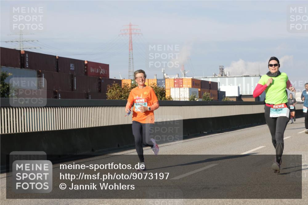 03.10.2025 - Köhlbrandbrückenlauf Jannik Wohlers http://msf.ph/oto/9073197 03.10.2025 09:50:25 Position 3 2822 meine-sportfotos.de