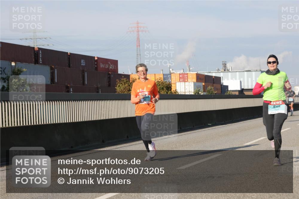 03.10.2025 - Köhlbrandbrückenlauf Jannik Wohlers http://msf.ph/oto/9073205 03.10.2025 09:50:25 Position 3 10400, 2822 meine-sportfotos.de