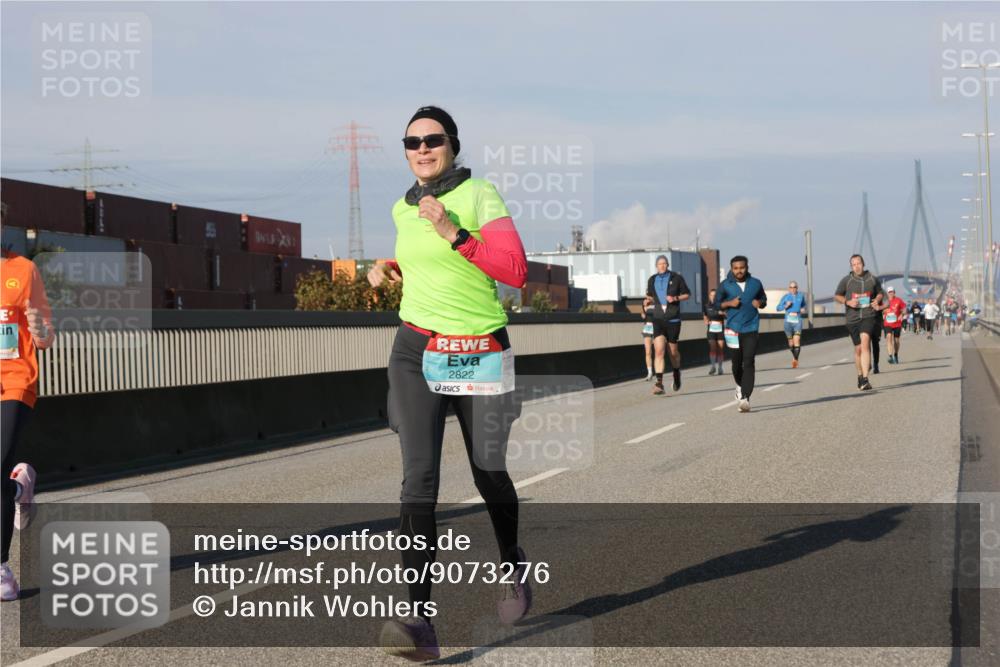 03.10.2025 - Köhlbrandbrückenlauf Jannik Wohlers http://msf.ph/oto/9073276 03.10.2025 09:50:27 Position 3 2822 meine-sportfotos.de