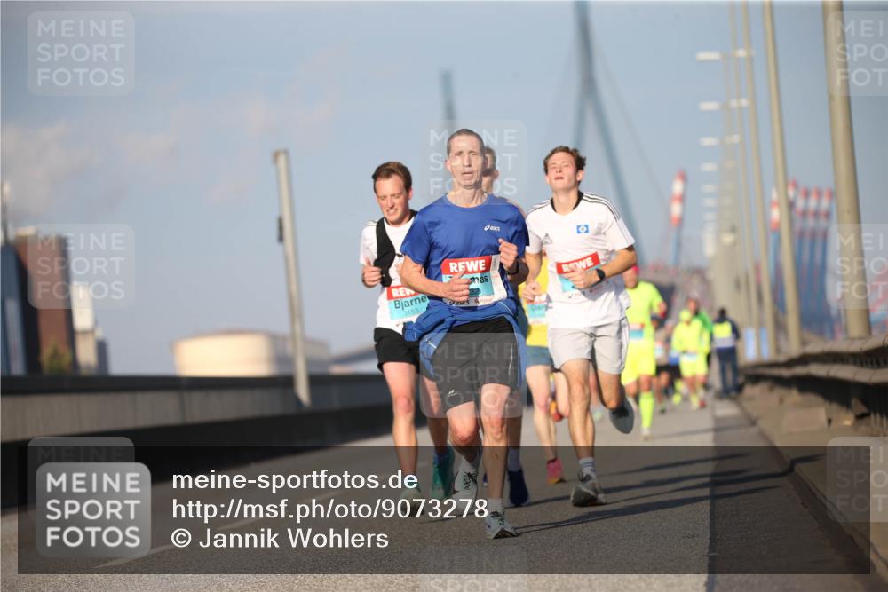03.10.2025 - Köhlbrandbrückenlauf Jannik Wohlers http://msf.ph/oto/9073278 03.10.2025 09:39:17 Position 3 3153 meine-sportfotos.de