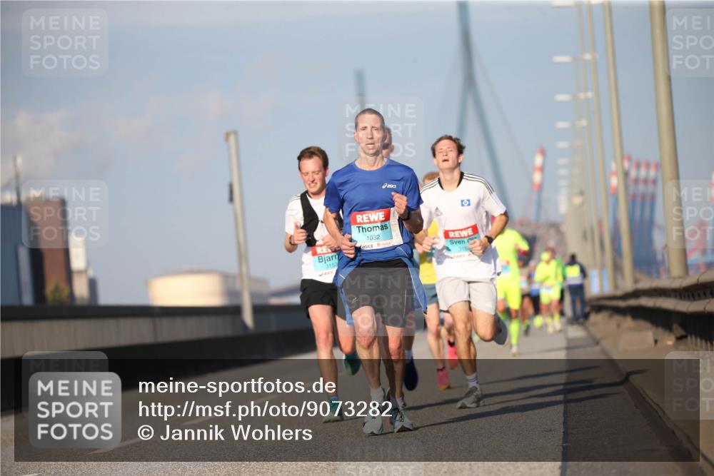 03.10.2025 - Köhlbrandbrückenlauf Jannik Wohlers http://msf.ph/oto/9073282 03.10.2025 09:39:17 Position 3 1032, 3153 meine-sportfotos.de