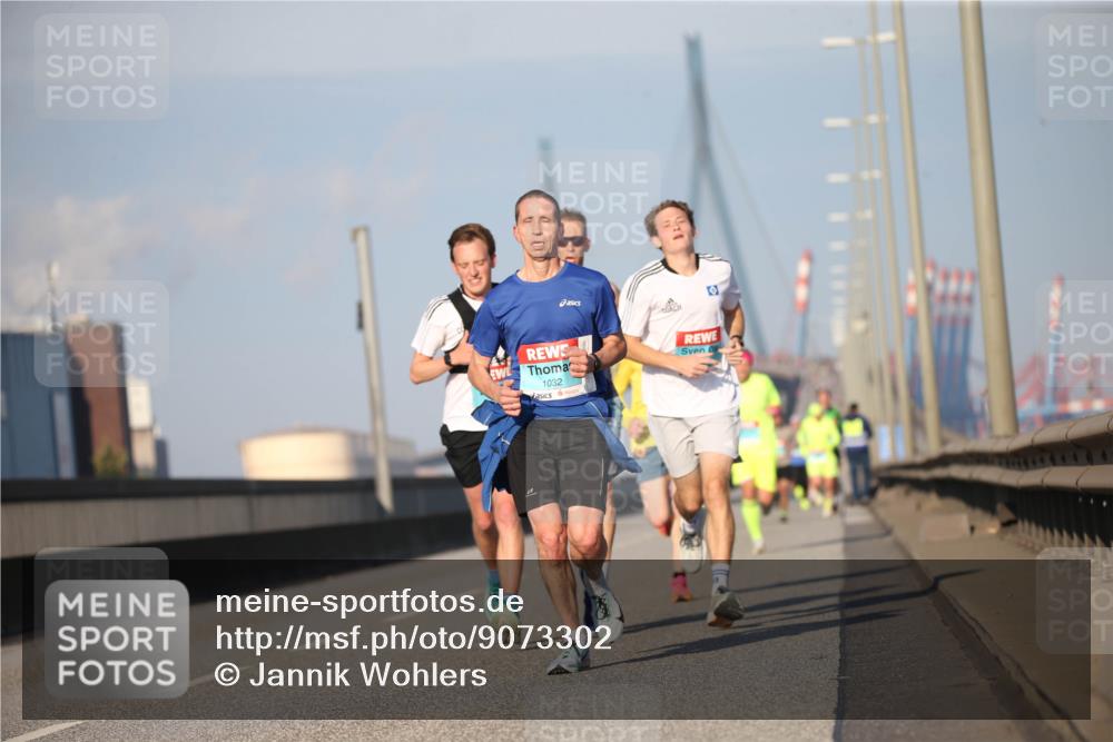 03.10.2025 - Köhlbrandbrückenlauf Jannik Wohlers http://msf.ph/oto/9073302 03.10.2025 09:39:17 Position 3 1032 meine-sportfotos.de