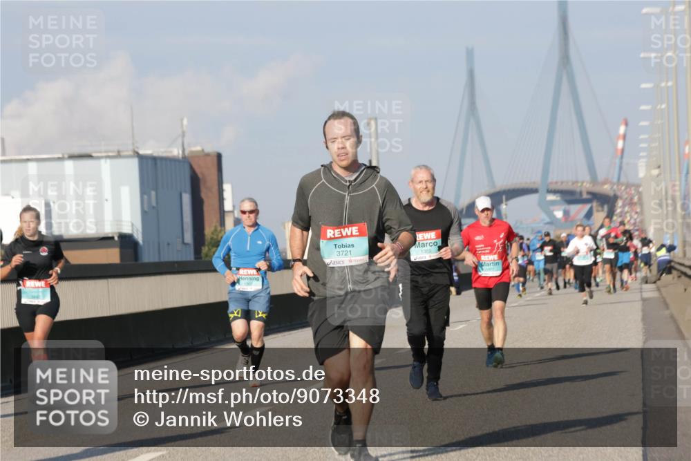 03.10.2025 - Köhlbrandbrückenlauf Jannik Wohlers http://msf.ph/oto/9073348 03.10.2025 09:50:30 Position 3 3721, 1385 meine-sportfotos.de