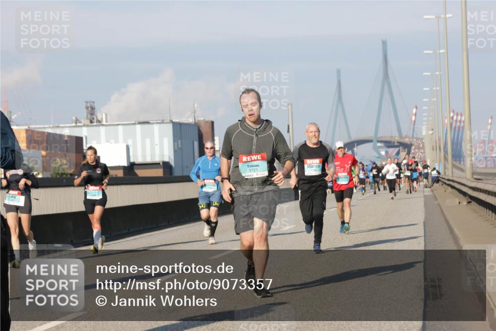 03.10.2025 - Köhlbrandbrückenlauf Jannik Wohlers http://msf.ph/oto/9073357 03.10.2025 09:50:30 Position 3 406, 3721 meine-sportfotos.de