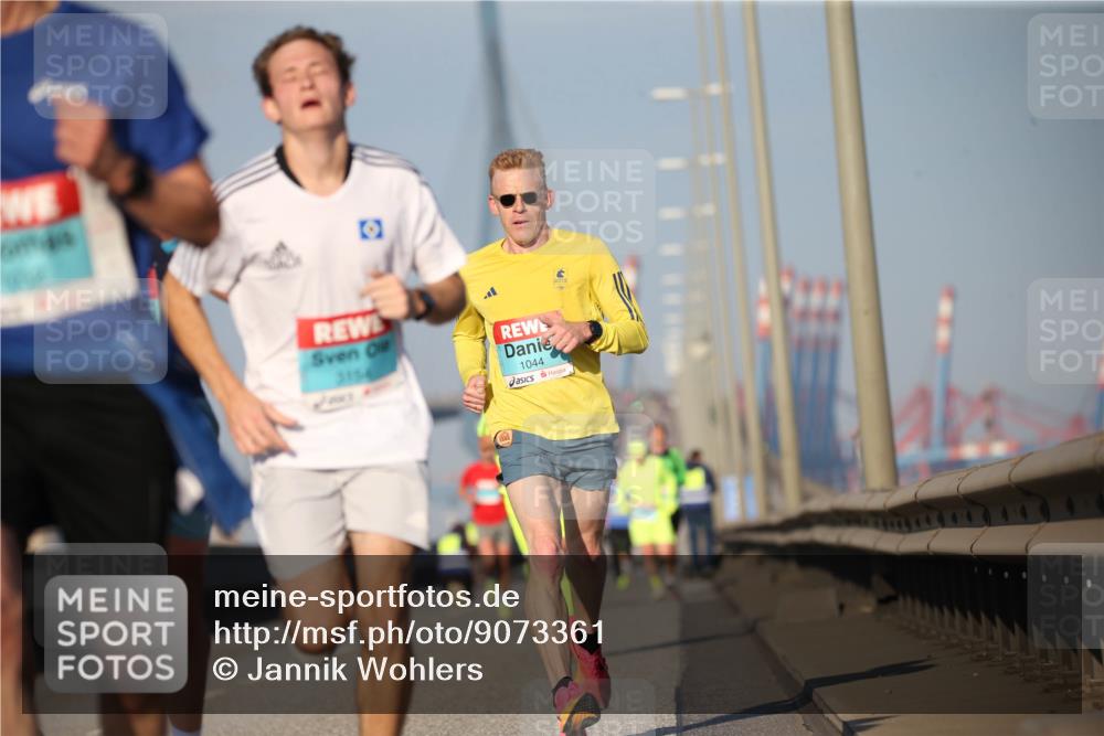 03.10.2025 - Köhlbrandbrückenlauf Jannik Wohlers http://msf.ph/oto/9073361 03.10.2025 09:39:20 Position 3 3154, 1044 meine-sportfotos.de