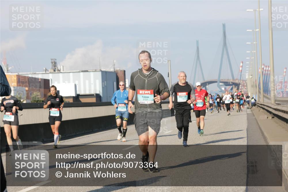 03.10.2025 - Köhlbrandbrückenlauf Jannik Wohlers http://msf.ph/oto/9073364 03.10.2025 09:50:30 Position 3 3721 meine-sportfotos.de