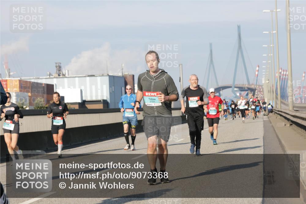 03.10.2025 - Köhlbrandbrückenlauf Jannik Wohlers http://msf.ph/oto/9073368 03.10.2025 09:50:30 Position 3 3721 meine-sportfotos.de