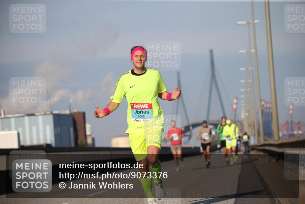 03.10.2025 - Köhlbrandbrückenlauf Jannik Wohlers http://msf.ph/oto/9073376 03.10.2025 09:39:27 Position 3 3082 meine-sportfotos.de