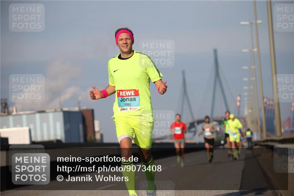 03.10.2025 - Köhlbrandbrückenlauf Jannik Wohlers http://msf.ph/oto/9073408 03.10.2025 09:39:27 Position 3 3082 meine-sportfotos.de
