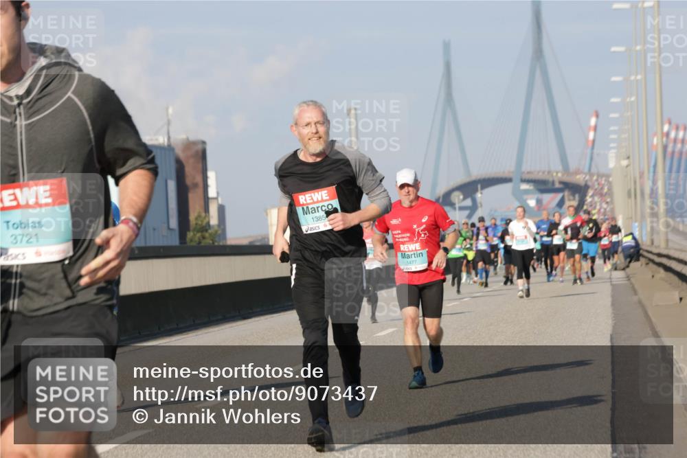 03.10.2025 - Köhlbrandbrückenlauf Jannik Wohlers http://msf.ph/oto/9073437 03.10.2025 09:50:32 Position 3 3721, 1385, 11, 1477 meine-sportfotos.de