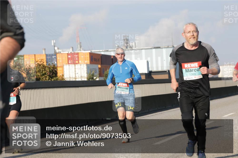 03.10.2025 - Köhlbrandbrückenlauf Jannik Wohlers http://msf.ph/oto/9073503 03.10.2025 09:50:34 Position 3 1302, 1385 meine-sportfotos.de