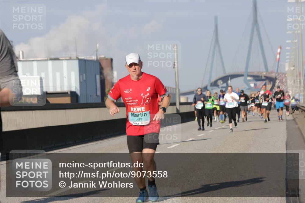 03.10.2025 - Köhlbrandbrückenlauf Jannik Wohlers http://msf.ph/oto/9073558 03.10.2025 09:50:35 Position 3 1477 meine-sportfotos.de