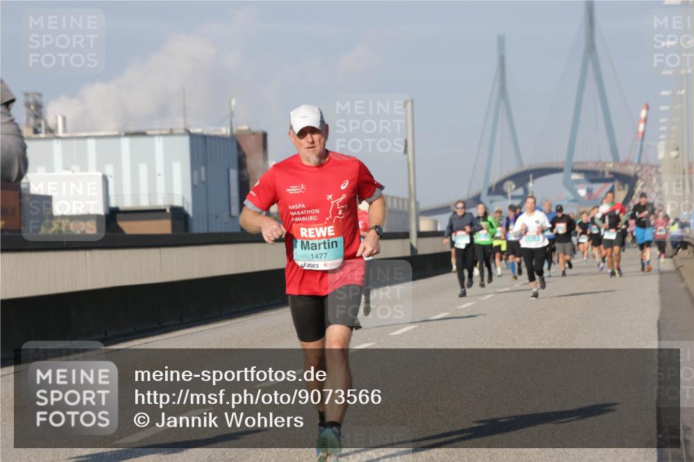 03.10.2025 - Köhlbrandbrückenlauf Jannik Wohlers http://msf.ph/oto/9073566 03.10.2025 09:50:35 Position 3 1477 meine-sportfotos.de