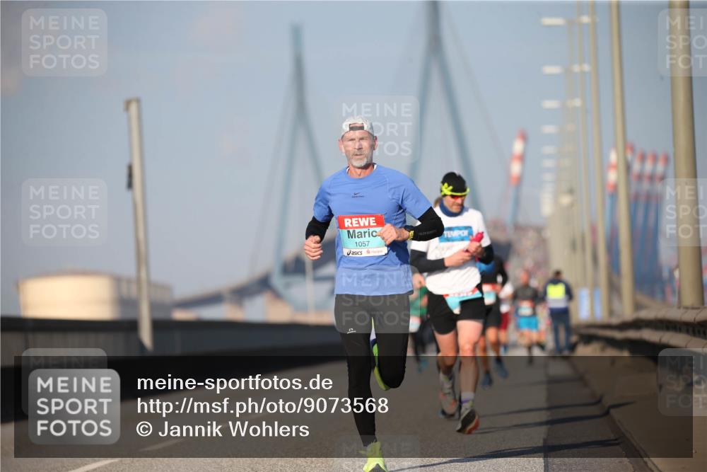 03.10.2025 - Köhlbrandbrückenlauf Jannik Wohlers http://msf.ph/oto/9073568 03.10.2025 09:39:39 Position 3 1057 meine-sportfotos.de