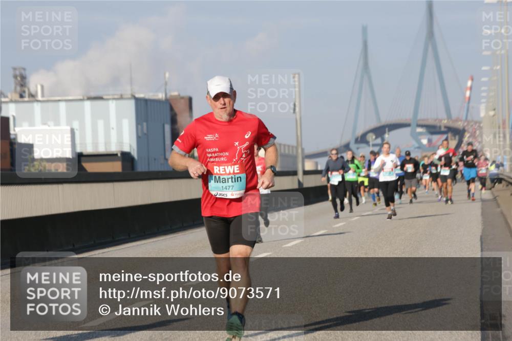 03.10.2025 - Köhlbrandbrückenlauf Jannik Wohlers http://msf.ph/oto/9073571 03.10.2025 09:50:35 Position 3 1477 meine-sportfotos.de