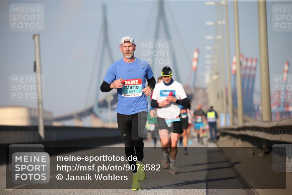 03.10.2025 - Köhlbrandbrückenlauf Jannik Wohlers http://msf.ph/oto/9073582 03.10.2025 09:39:39 Position 3 1057 meine-sportfotos.de