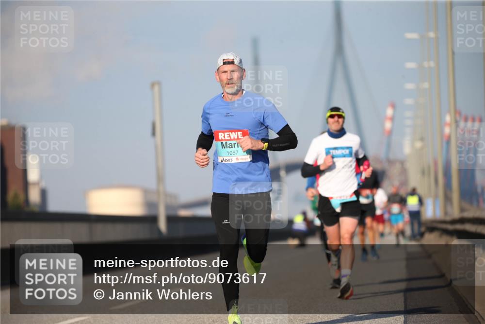 03.10.2025 - Köhlbrandbrückenlauf Jannik Wohlers http://msf.ph/oto/9073617 03.10.2025 09:39:41 Position 3 1057 meine-sportfotos.de