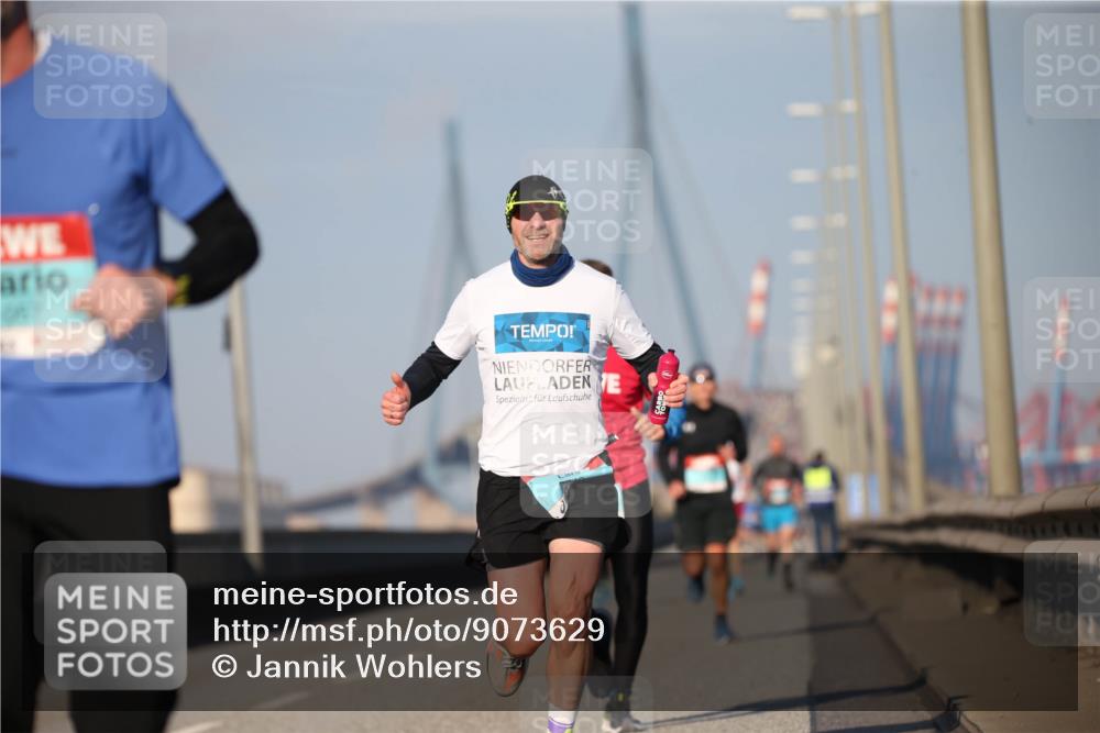 03.10.2025 - Köhlbrandbrückenlauf Jannik Wohlers http://msf.ph/oto/9073629 03.10.2025 09:39:43 Position 3  meine-sportfotos.de