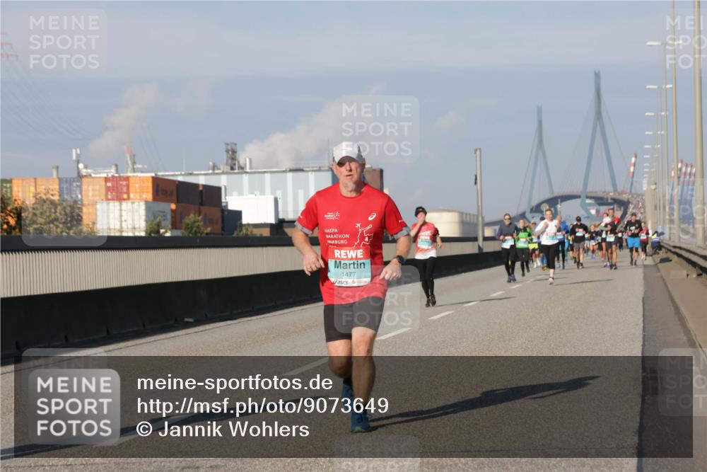 03.10.2025 - Köhlbrandbrückenlauf Jannik Wohlers http://msf.ph/oto/9073649 03.10.2025 09:50:36 Position 3 1477 meine-sportfotos.de
