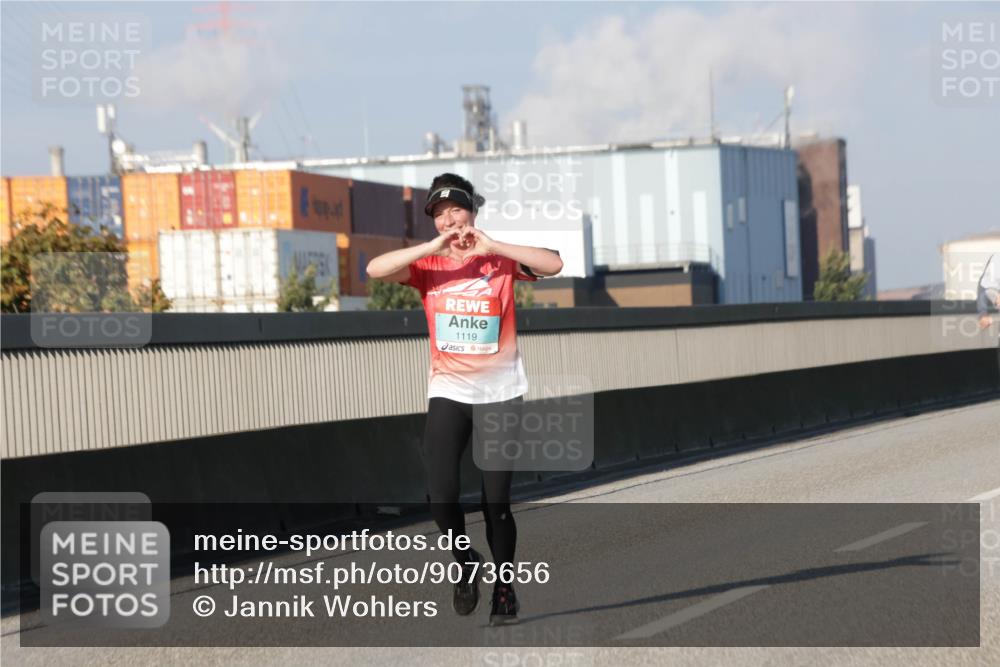 03.10.2025 - Köhlbrandbrückenlauf Jannik Wohlers http://msf.ph/oto/9073656 03.10.2025 09:50:41 Position 3 1119 meine-sportfotos.de