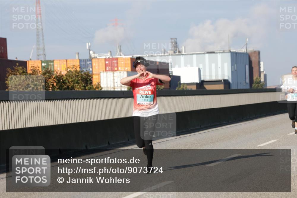03.10.2025 - Köhlbrandbrückenlauf Jannik Wohlers http://msf.ph/oto/9073724 03.10.2025 09:50:42 Position 3 0, 1119 meine-sportfotos.de
