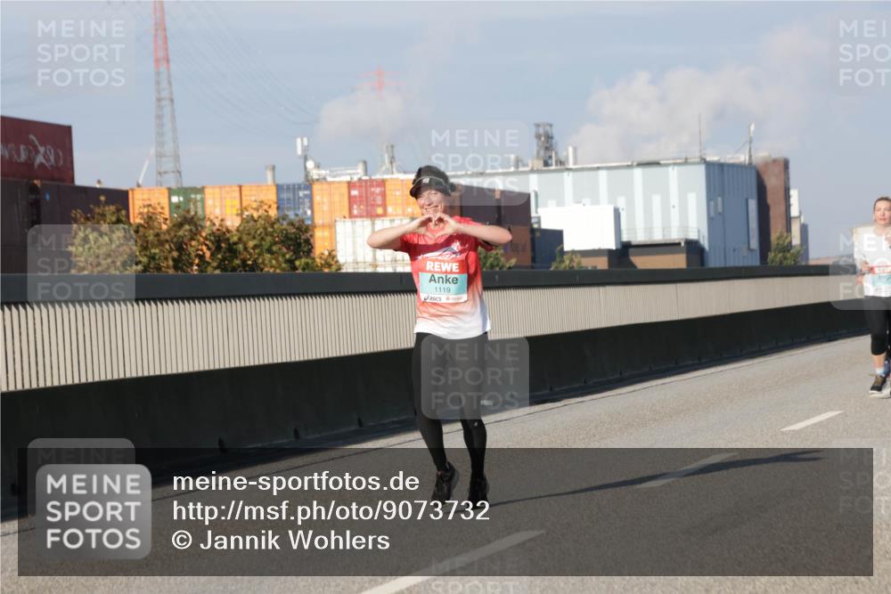 03.10.2025 - Köhlbrandbrückenlauf Jannik Wohlers http://msf.ph/oto/9073732 03.10.2025 09:50:42 Position 3 1119 meine-sportfotos.de