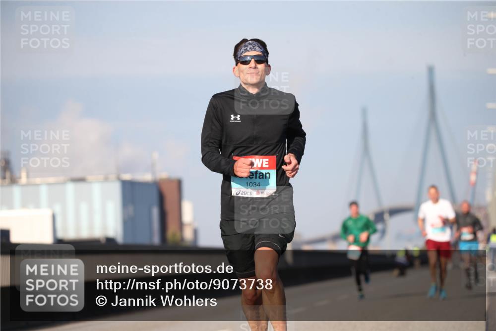 03.10.2025 - Köhlbrandbrückenlauf Jannik Wohlers http://msf.ph/oto/9073738 03.10.2025 09:39:51 Position 3 1034 meine-sportfotos.de