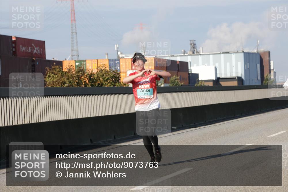 03.10.2025 - Köhlbrandbrückenlauf Jannik Wohlers http://msf.ph/oto/9073763 03.10.2025 09:50:42 Position 3 1119 meine-sportfotos.de