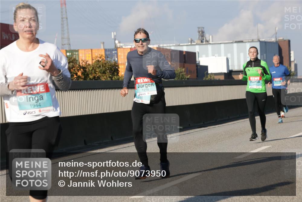 03.10.2025 - Köhlbrandbrückenlauf Jannik Wohlers http://msf.ph/oto/9073950 03.10.2025 09:50:48 Position 3 1944, 2714, 1218, 160 meine-sportfotos.de