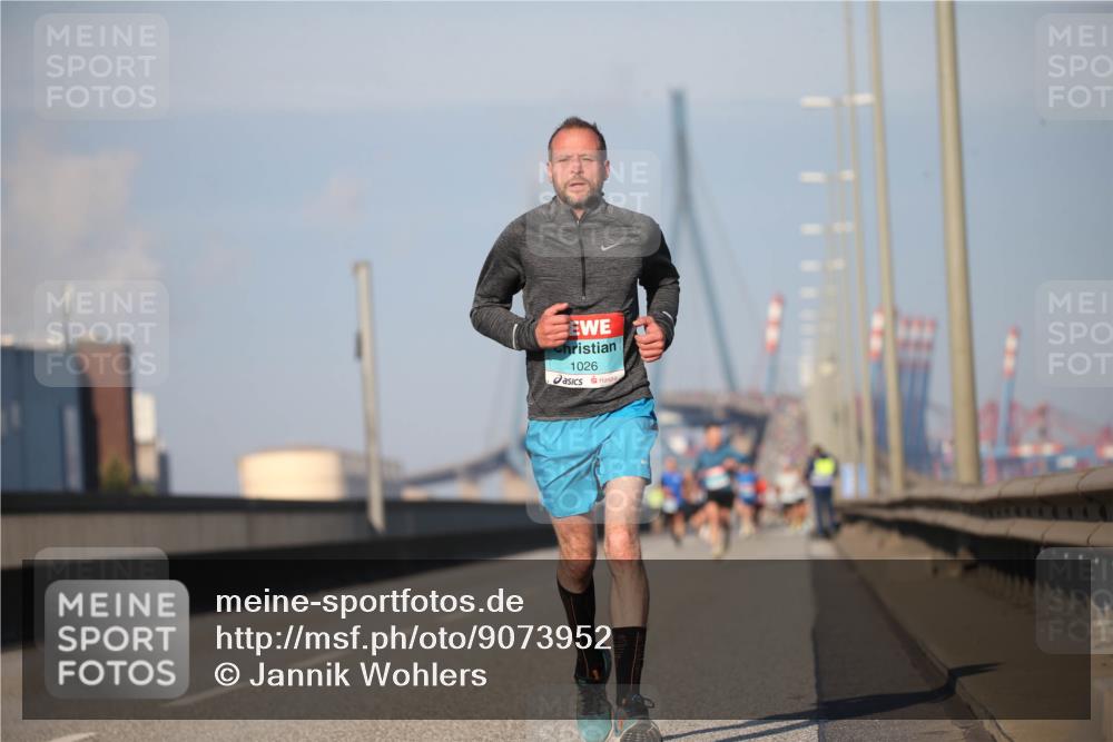 03.10.2025 - Köhlbrandbrückenlauf Jannik Wohlers http://msf.ph/oto/9073952 03.10.2025 09:40:00 Position 3 1026 meine-sportfotos.de
