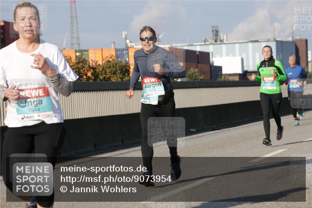 03.10.2025 - Köhlbrandbrückenlauf Jannik Wohlers http://msf.ph/oto/9073954 03.10.2025 09:50:48 Position 3 1944, 1218, 3160, 2714 meine-sportfotos.de