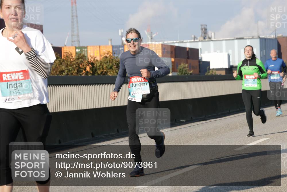 03.10.2025 - Köhlbrandbrückenlauf Jannik Wohlers http://msf.ph/oto/9073961 03.10.2025 09:50:48 Position 3 1944, 1218, 2714 meine-sportfotos.de